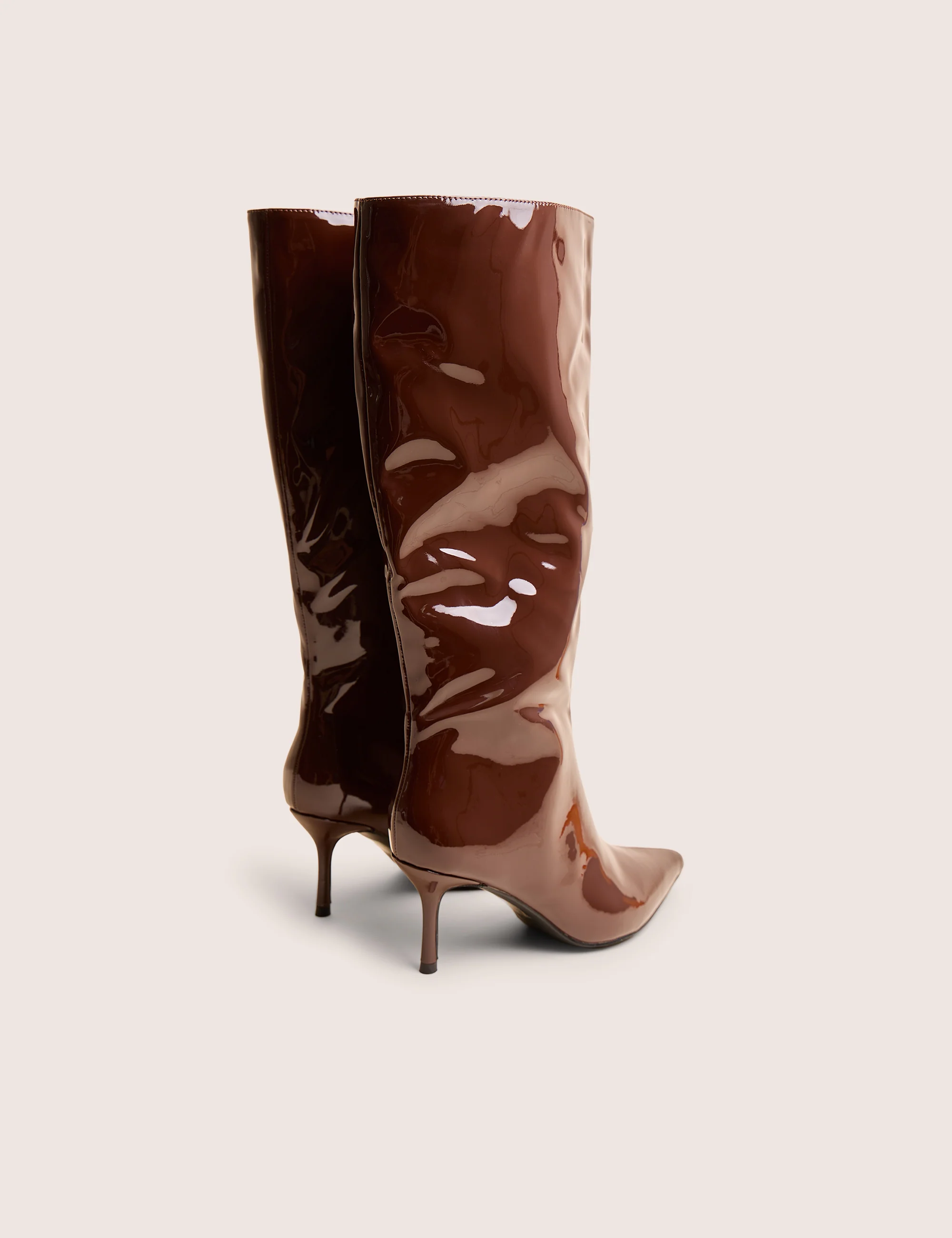 Amped Chocolate Patent Pointed Toe Mid Heel Knee High Boots - Image 3