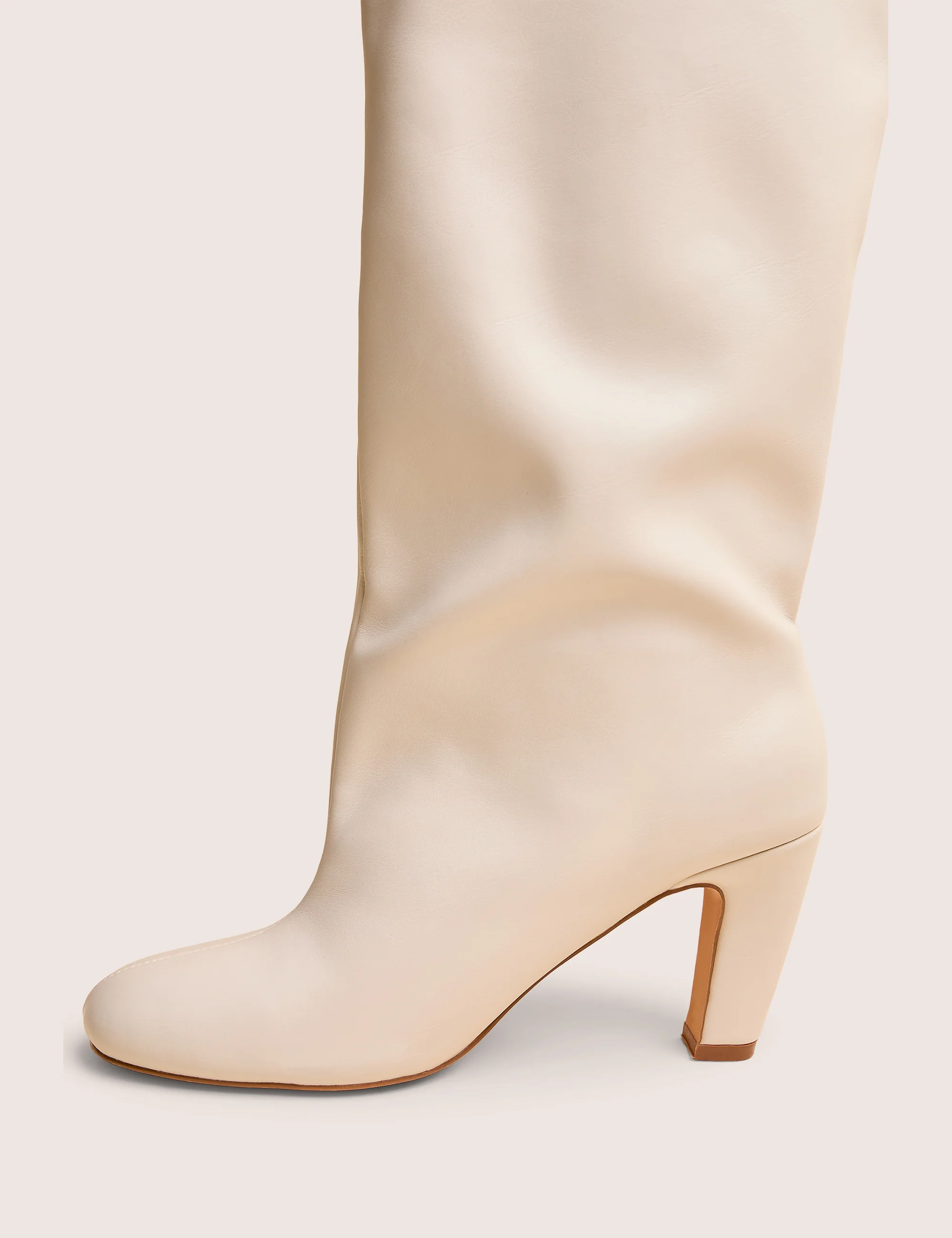Fifth Ave Off White Pu Slouchy Mid Heel Boots - Image 4