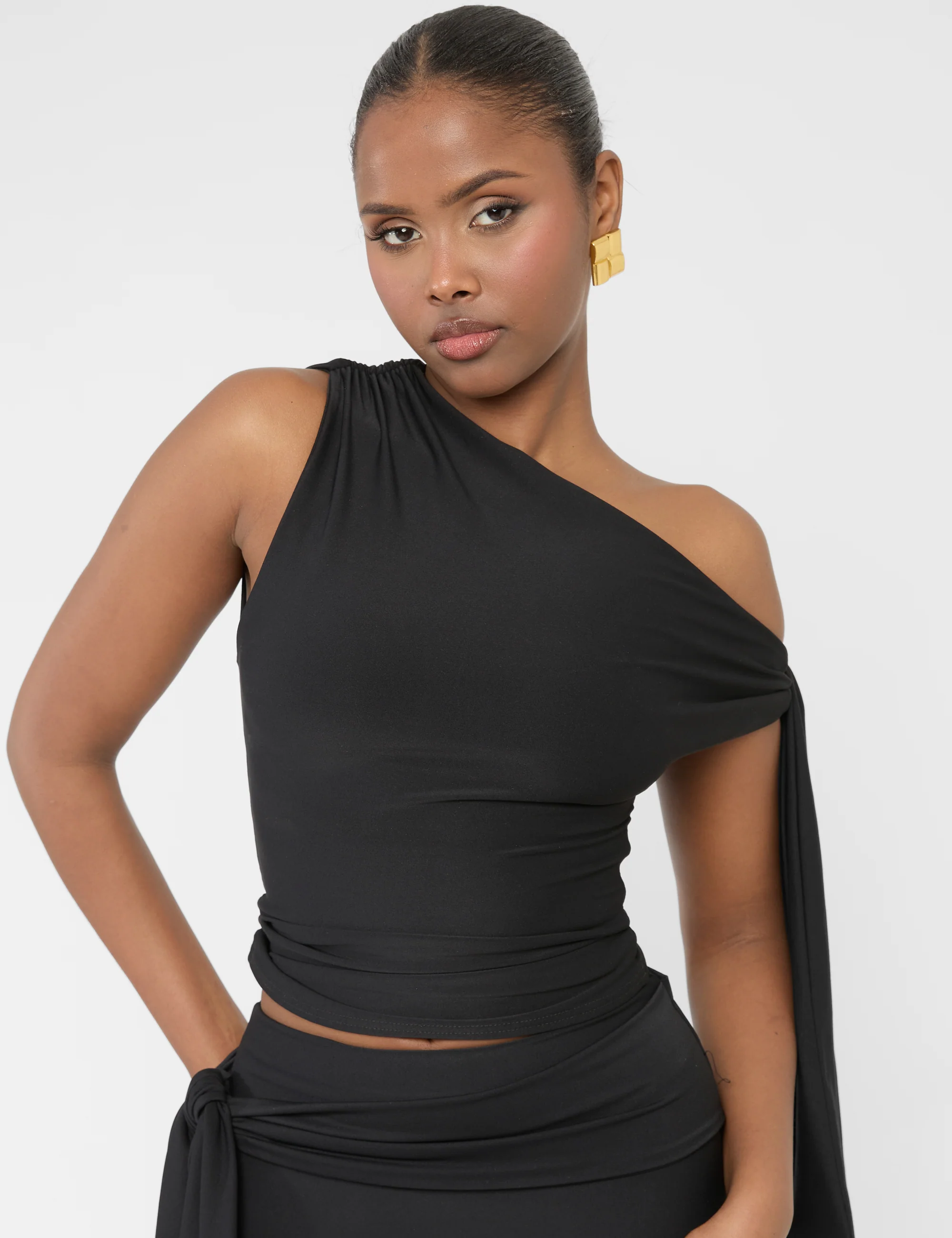 Knot Detail Asymmetric One Shoulder Luxe Slinky Top Black - Image 13