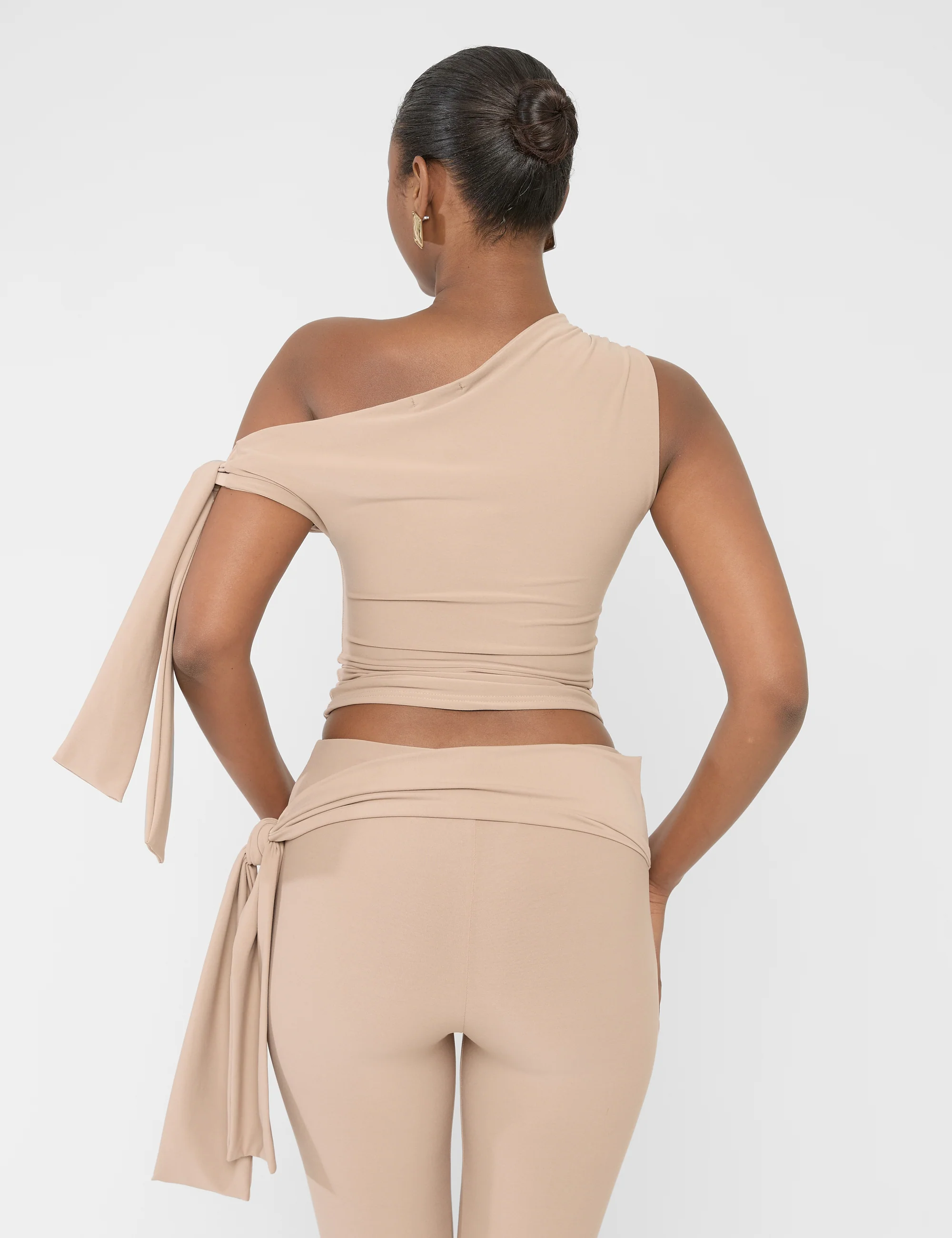 Knot Detail Asymmetric One Shoulder Luxe Slinky Top Latte - Image 2