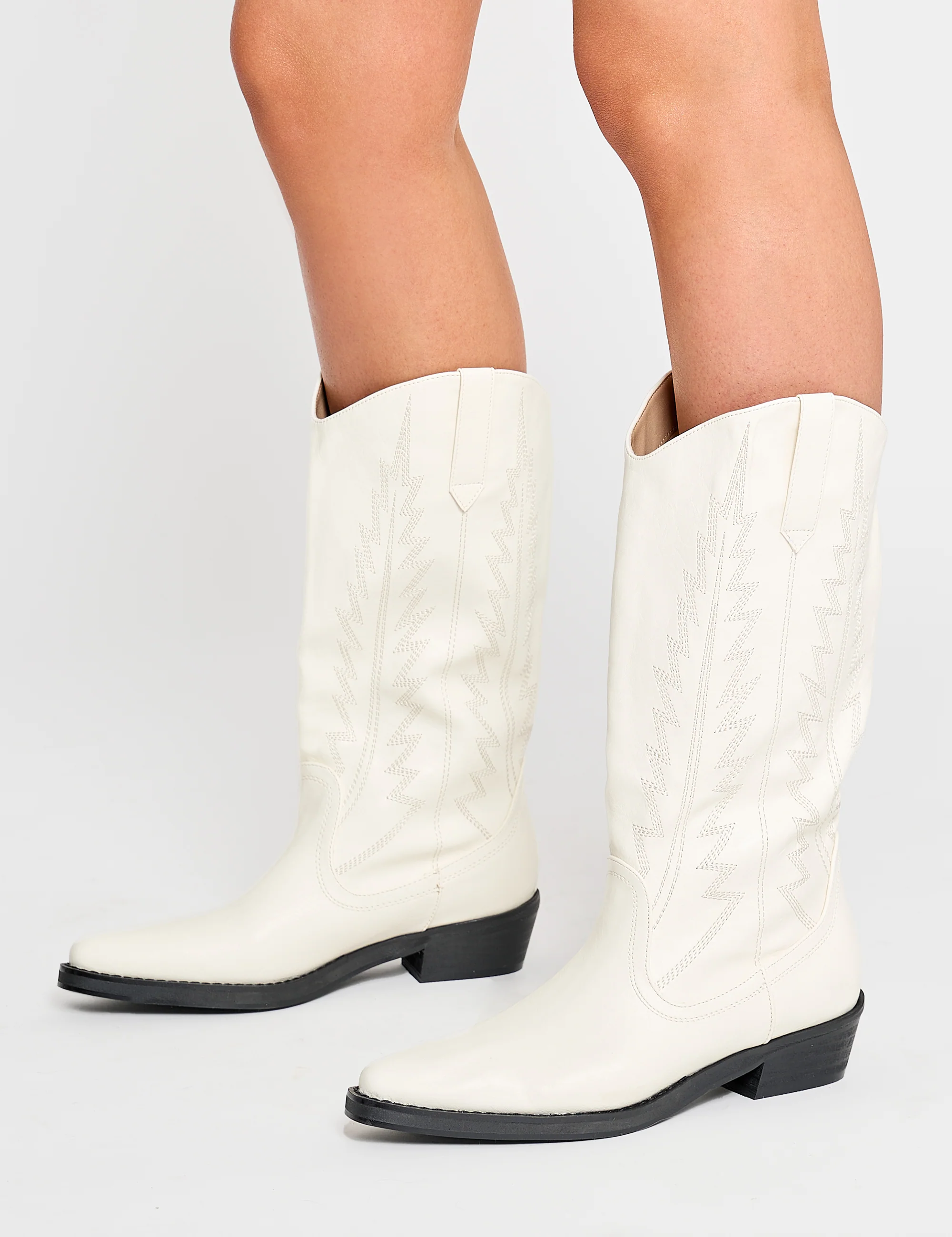 Koboi White Western Flat Cowboy Boots - Image 7