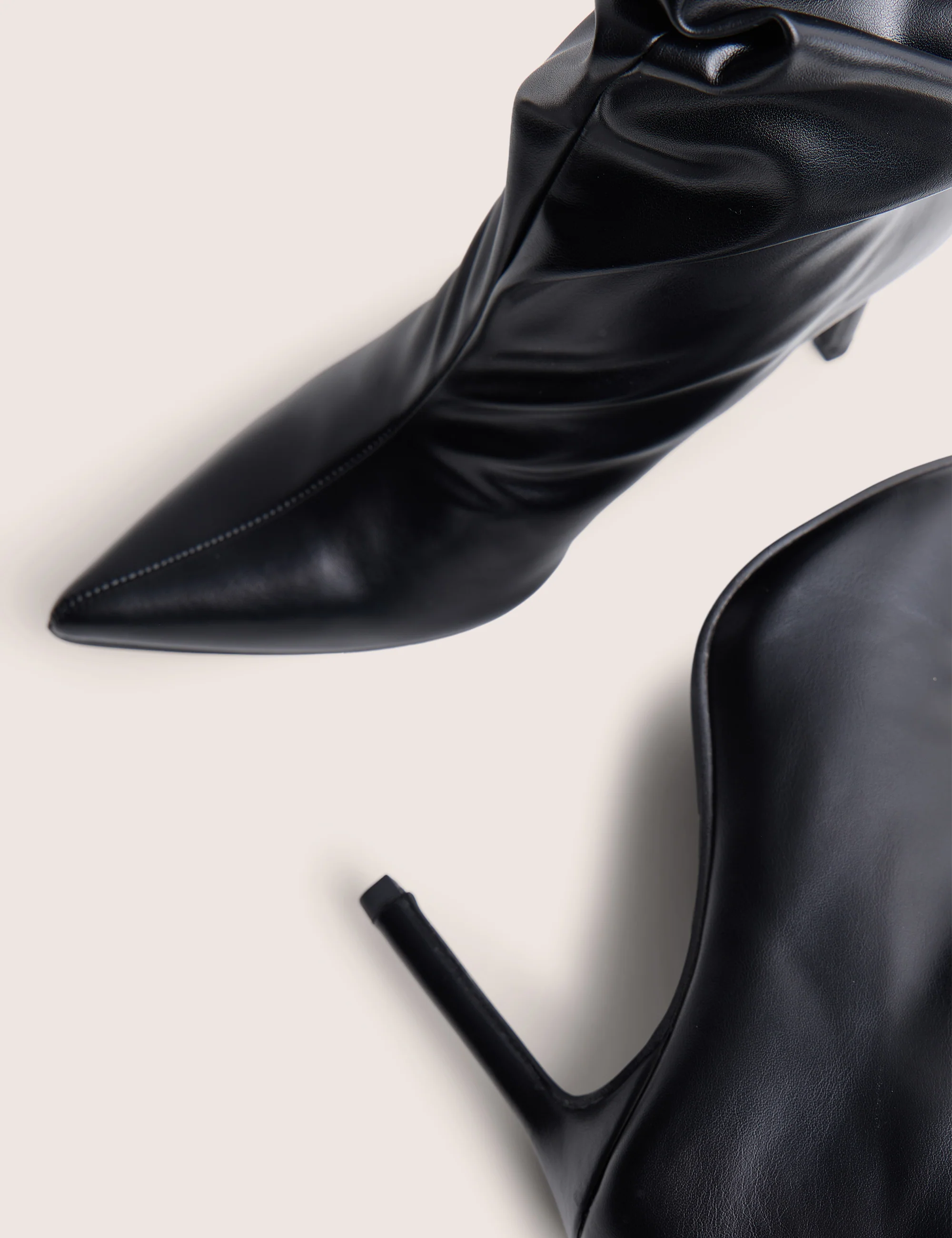 LILU BLACK PU RUCHED MID HEEL ANKLE BOOT - Image 4
