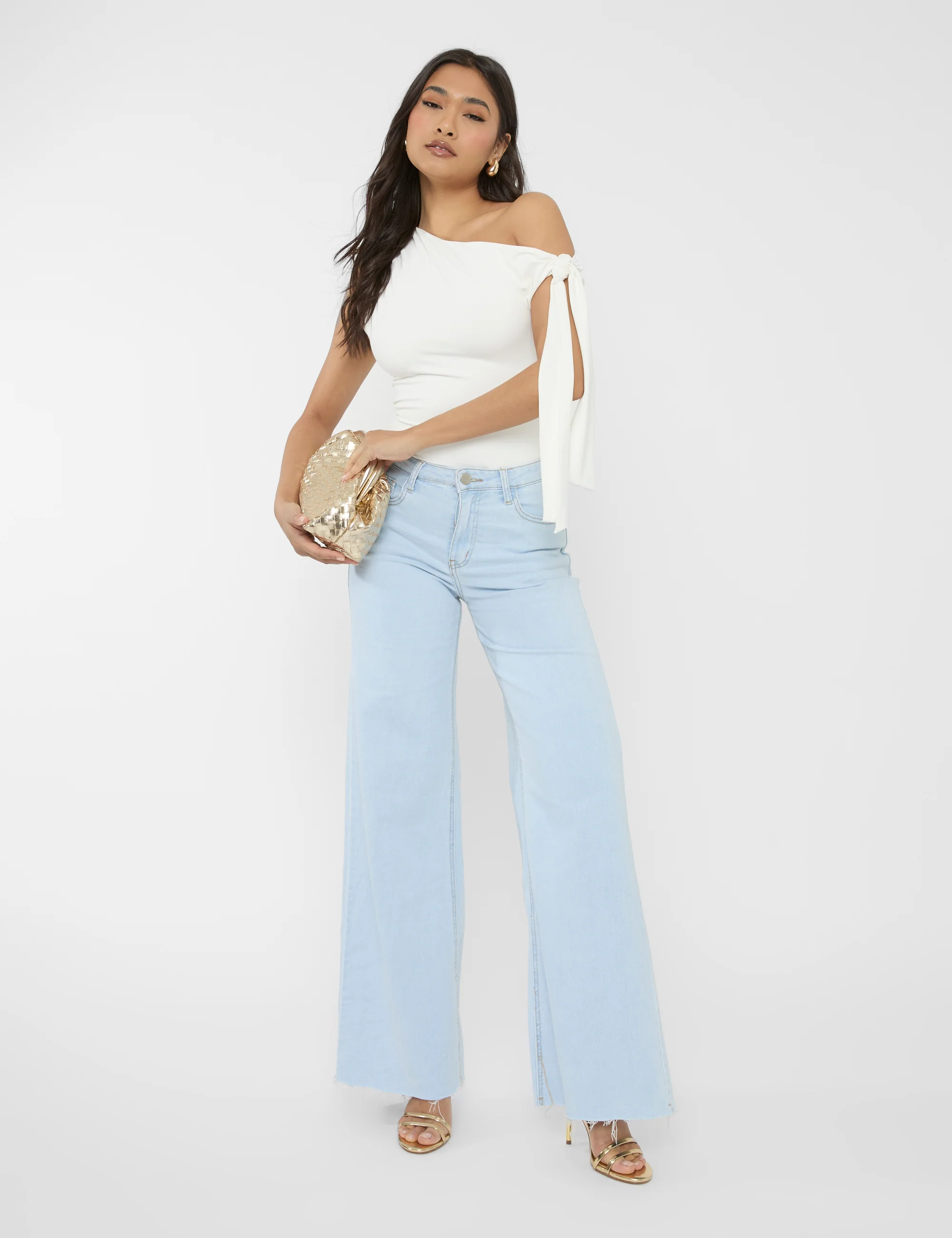 Mid Rise Wide Leg Jeans Light Blue - Image 6