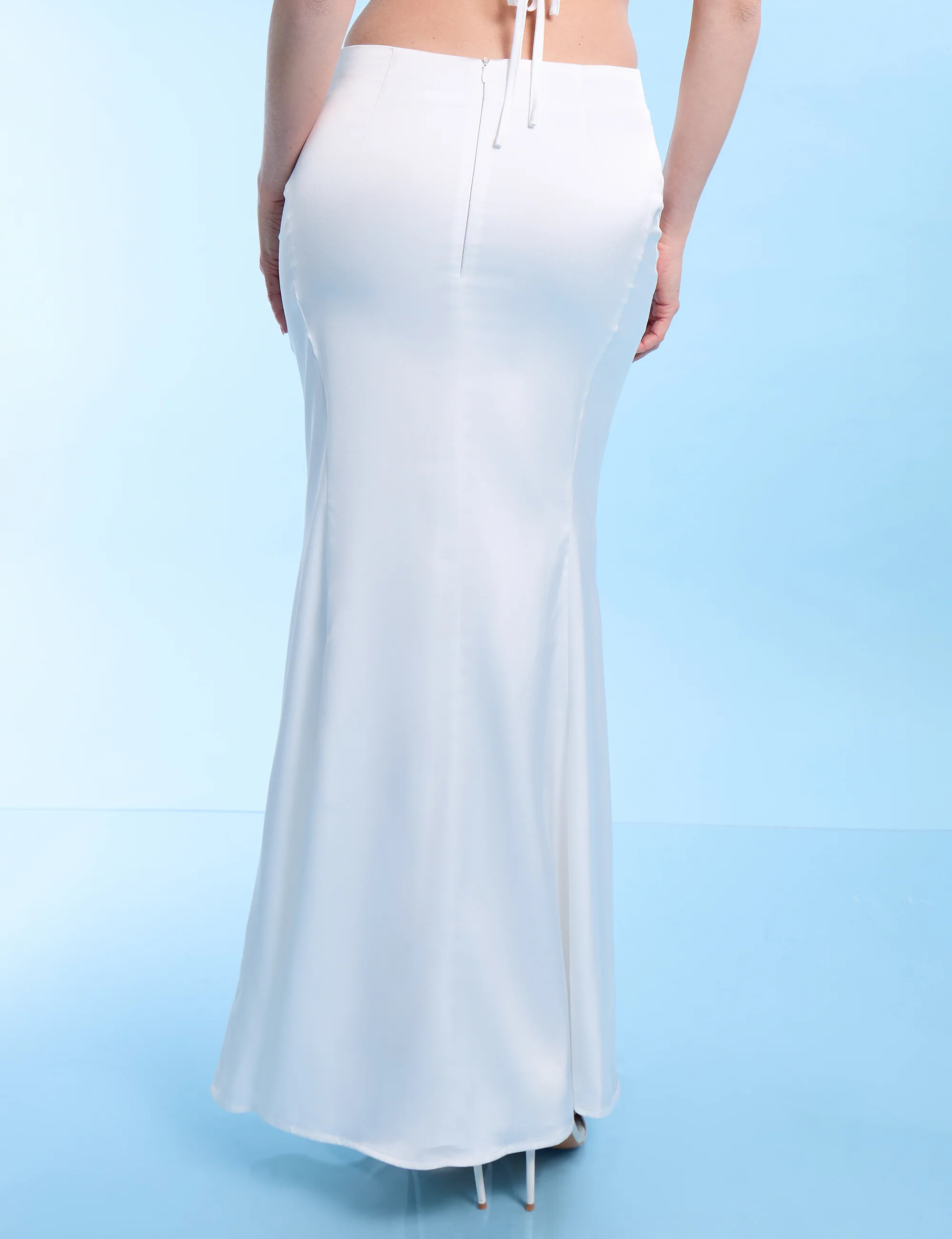 Contour Fishtail Maxi Skirt White - Image 4