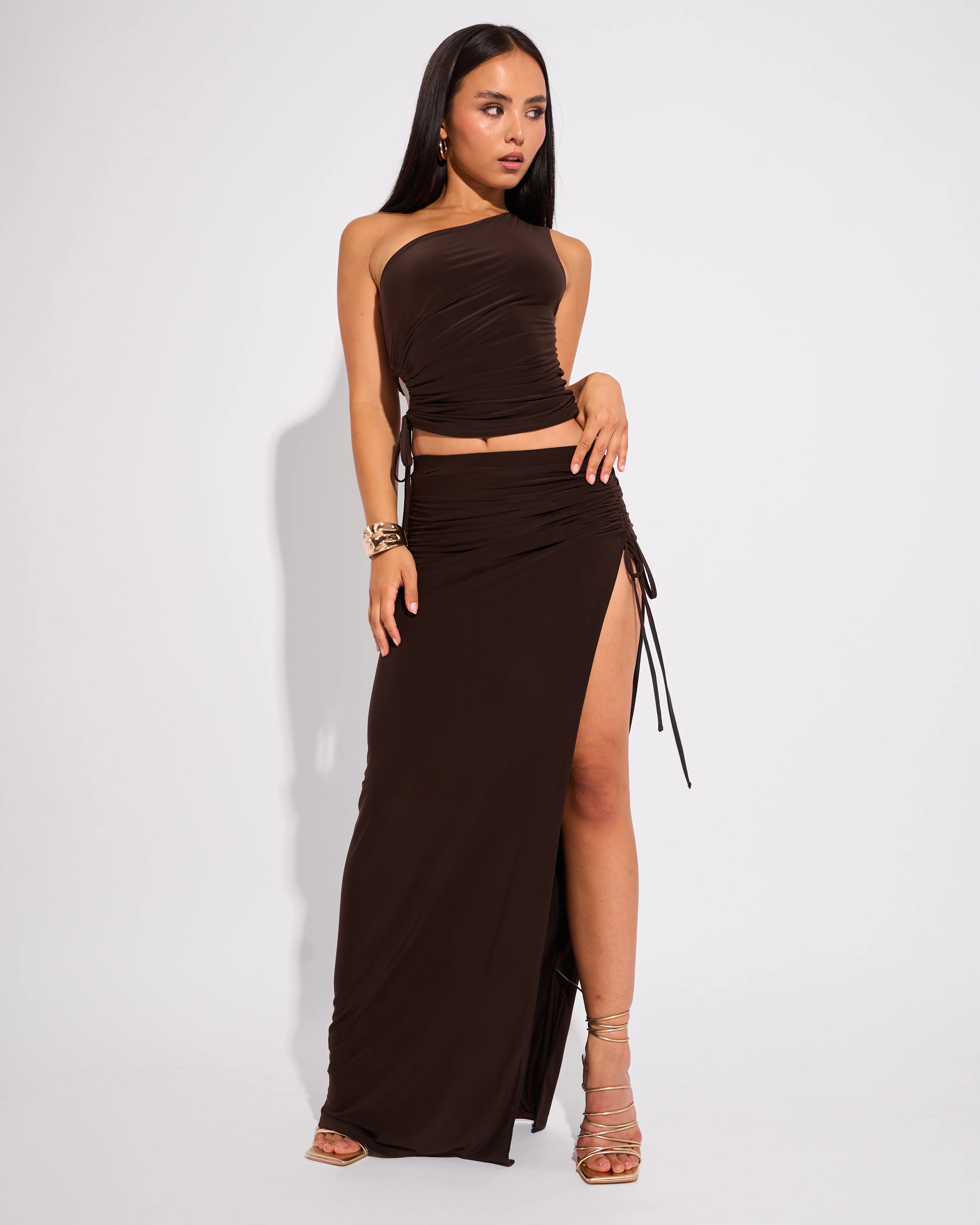 Slinky Ruched Detail One Shoulder Top Chocolate - Image 3