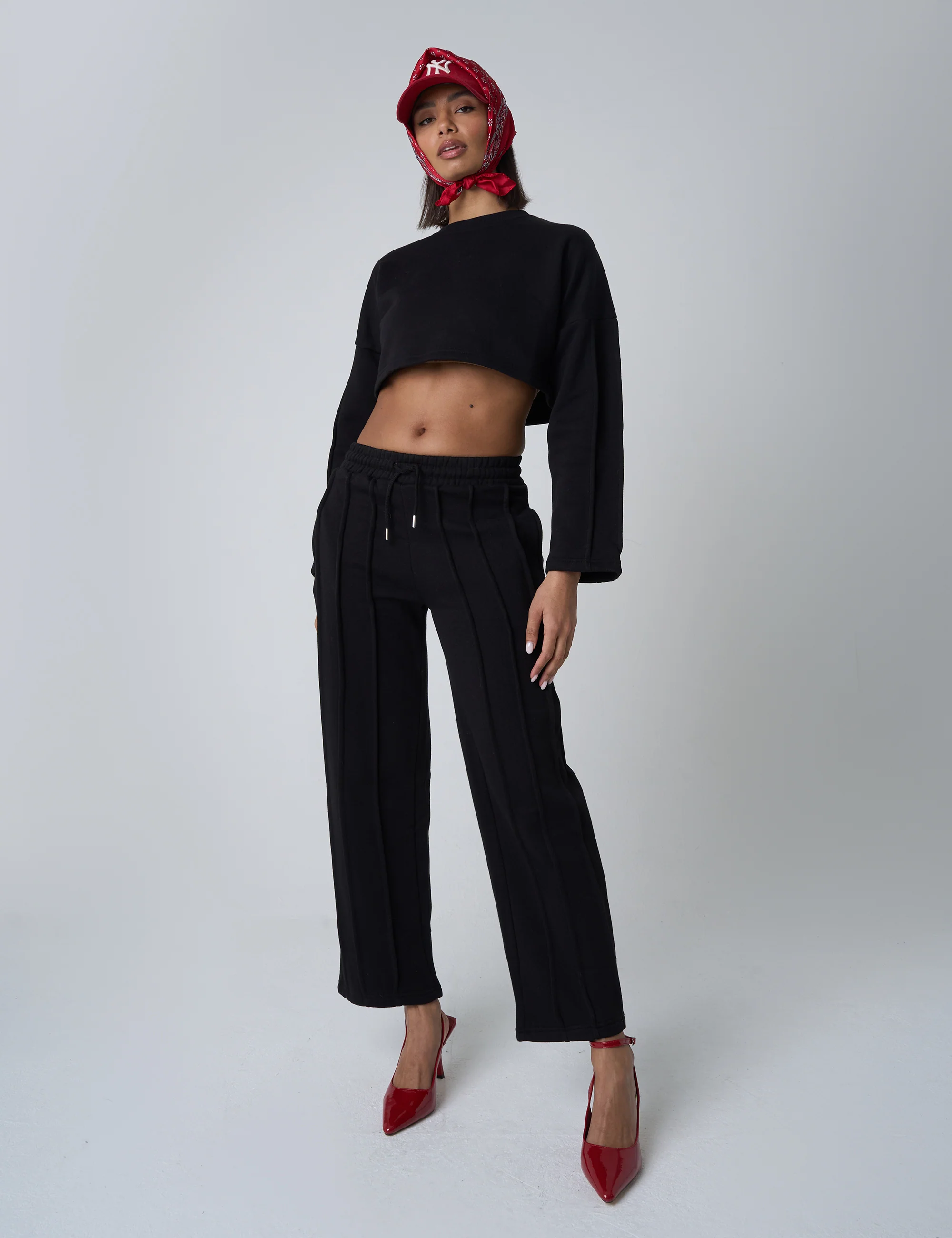 Seam Detail Oversized Crop Sweatshirt Black - Image 3