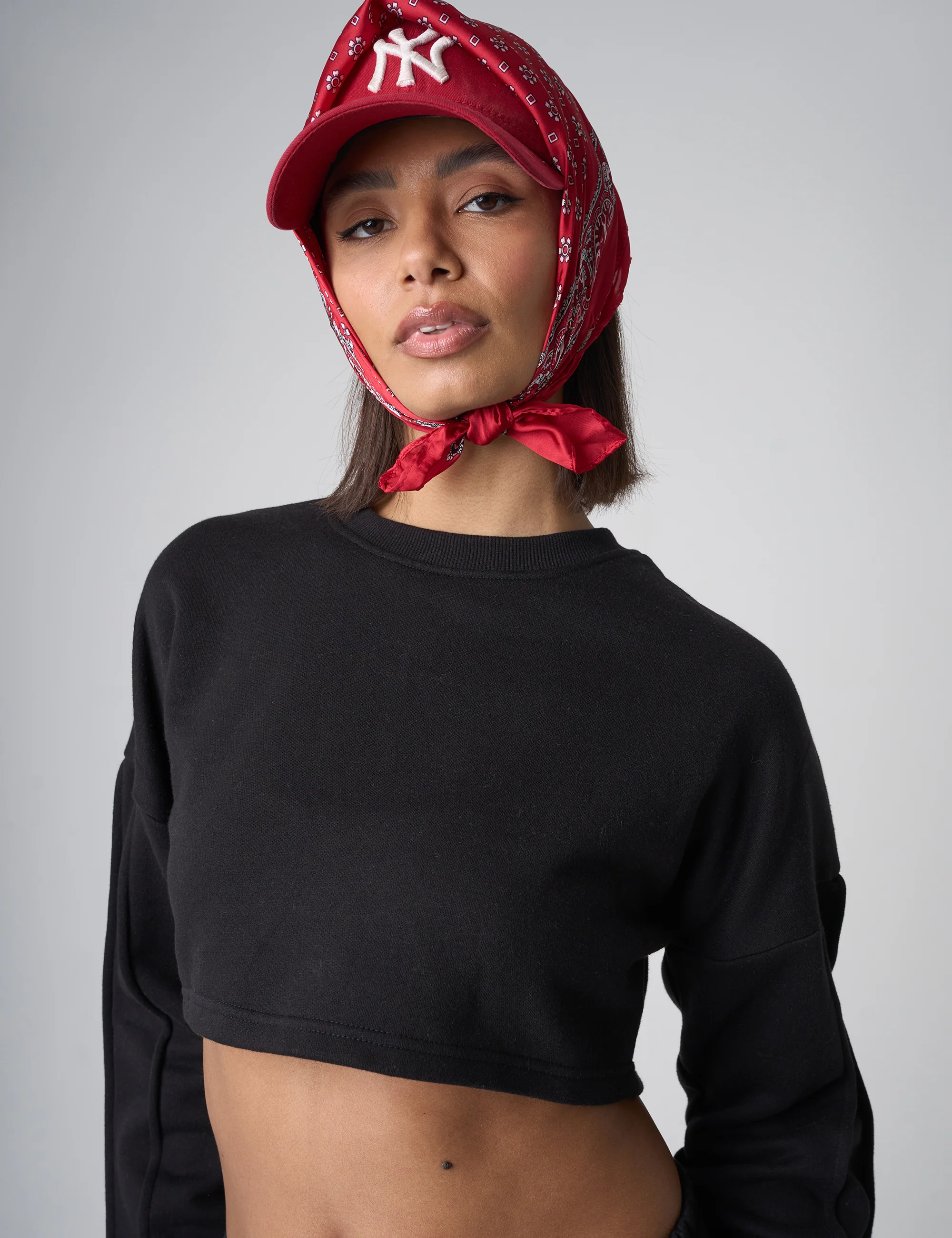 Seam Detail Oversized Crop Sweatshirt Black - Image 4