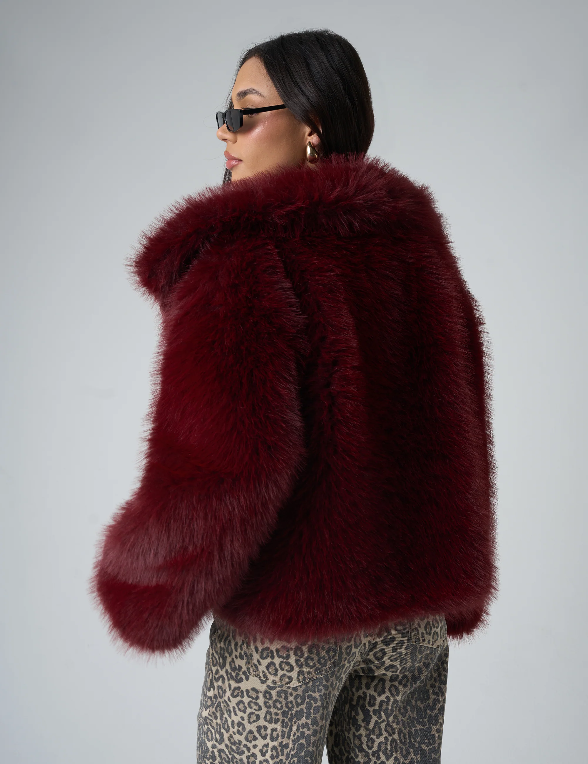 Short Faux Fur Jacket Burgundy - Image 2