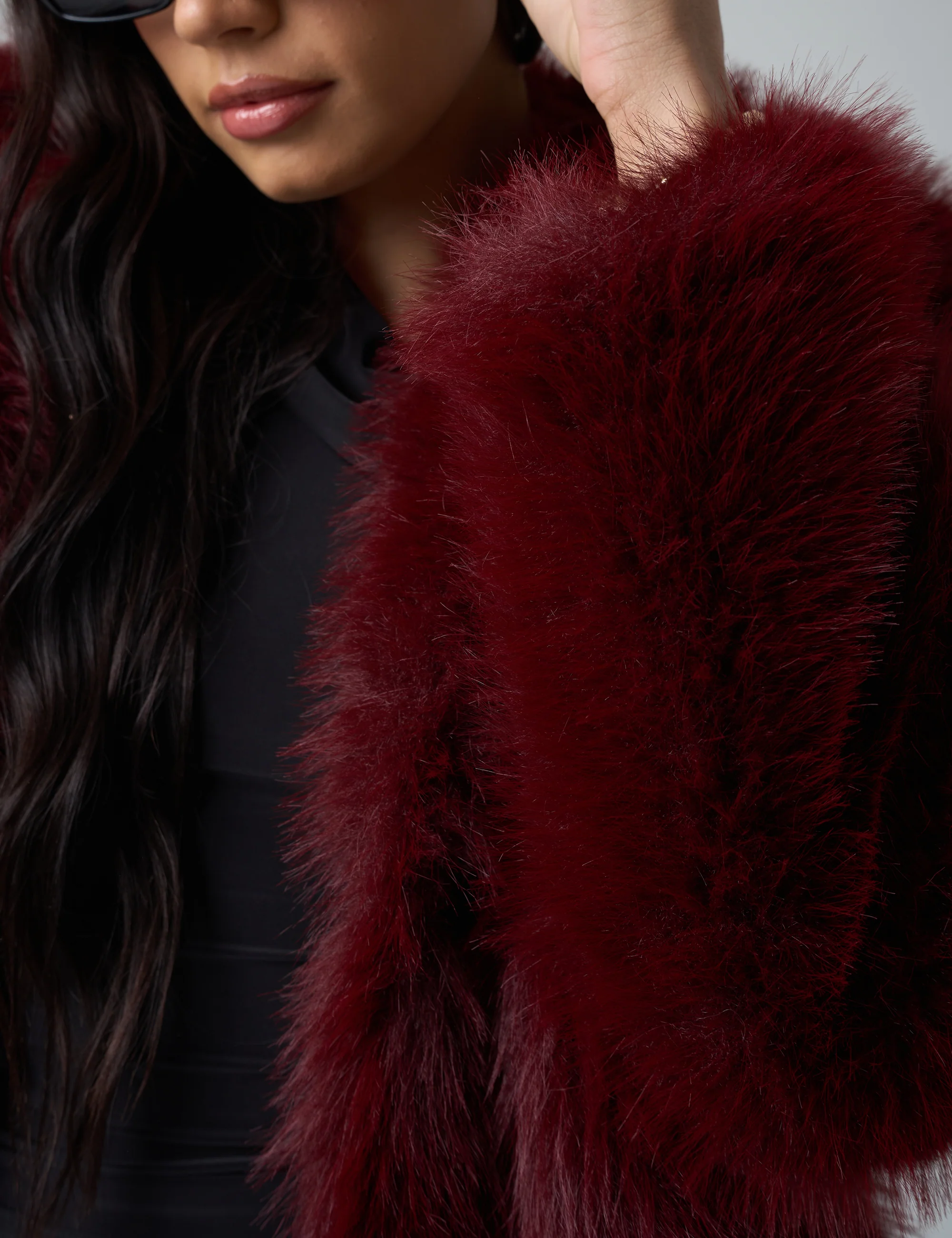 Short Faux Fur Jacket Burgundy - Image 3