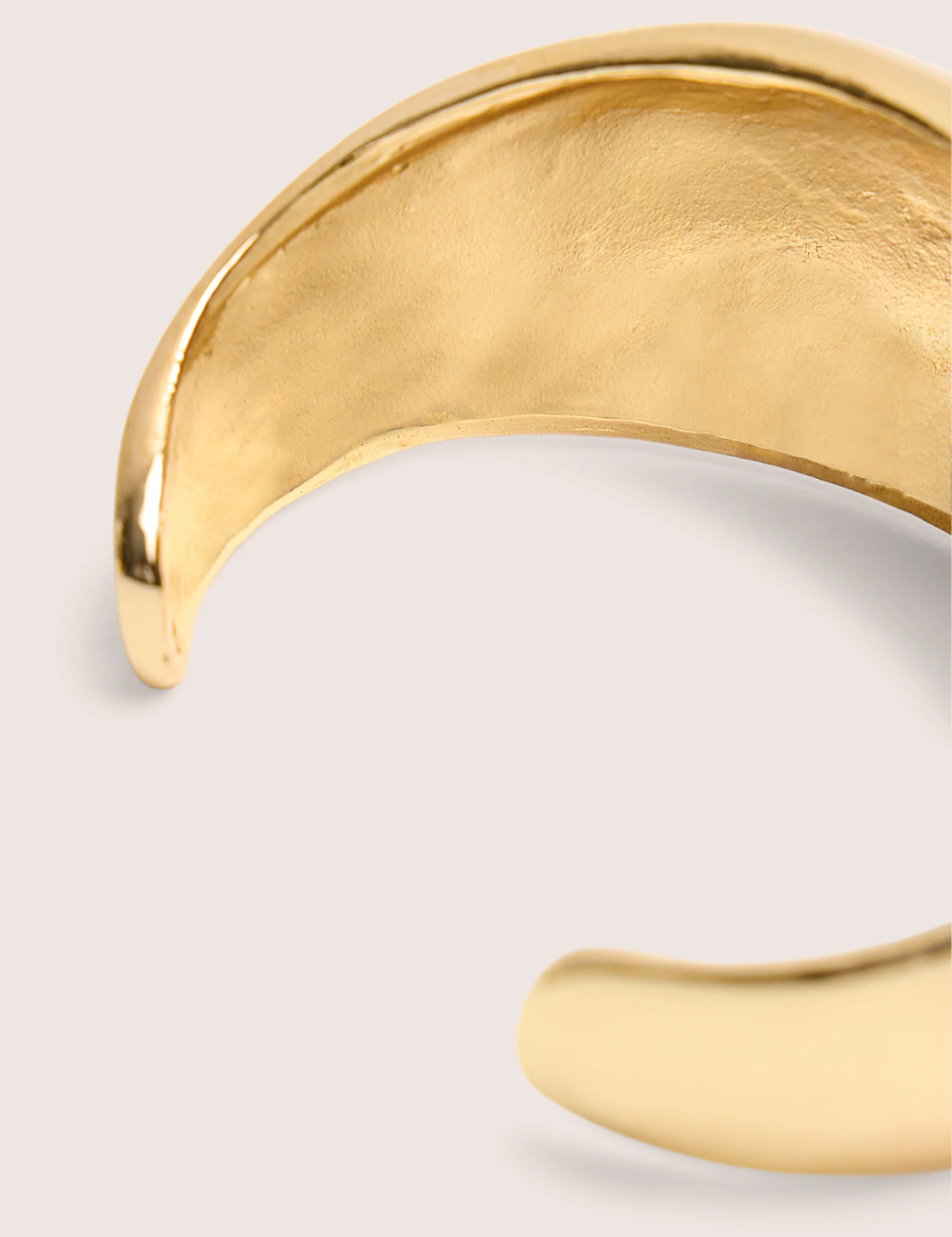 Thick Single Cuff Bracelet Gold - Image 3