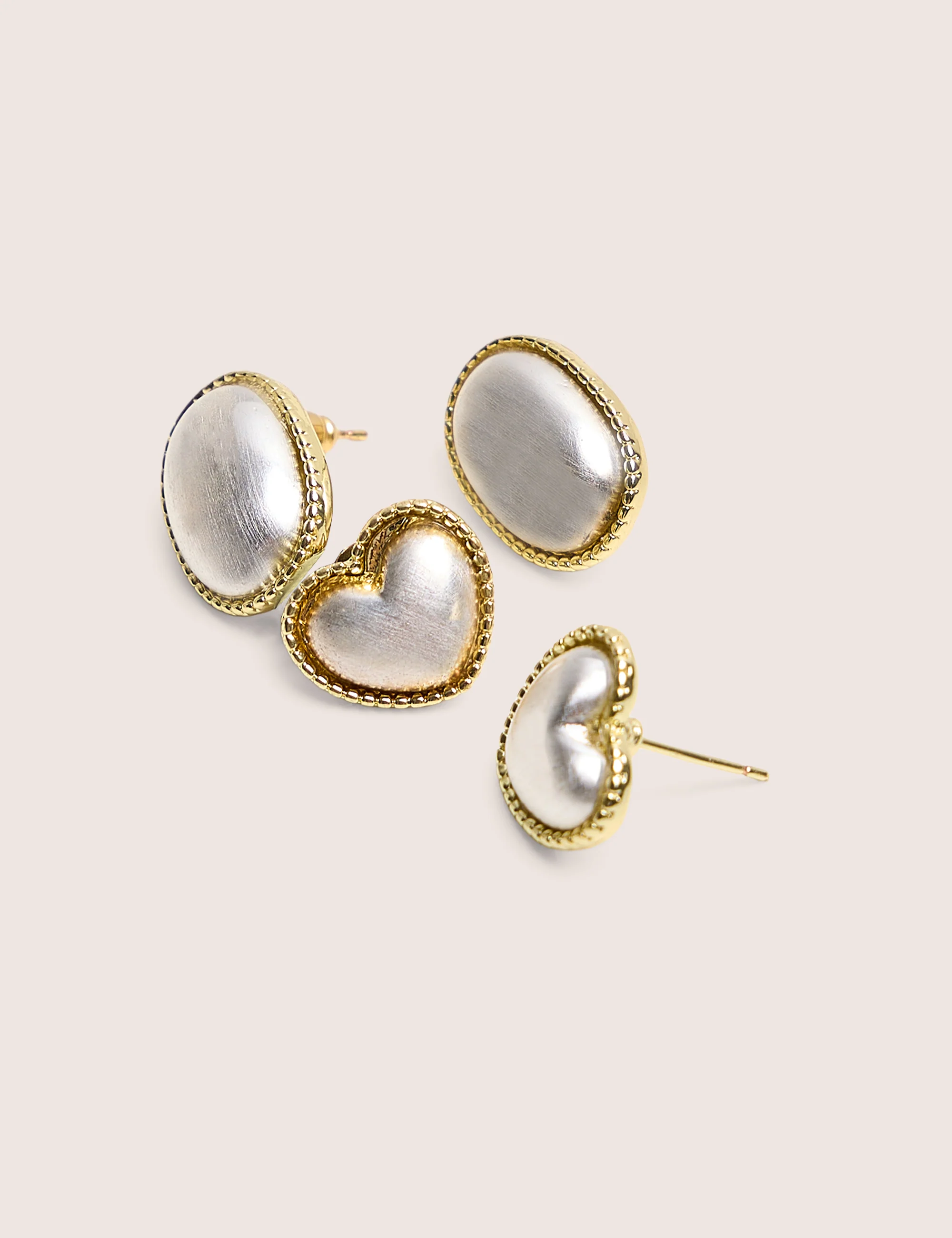 Two Pack of Oval and Heart Earrings Gold & Pearl - Image 2