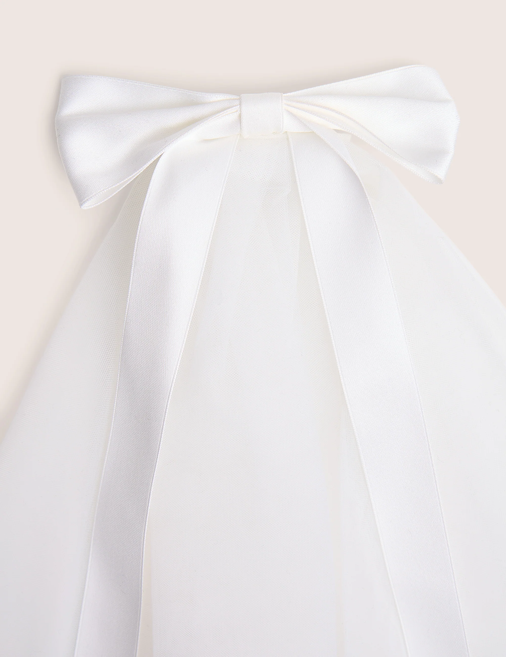 White Mesh Clip on Veil With Bow Detail - Image 5