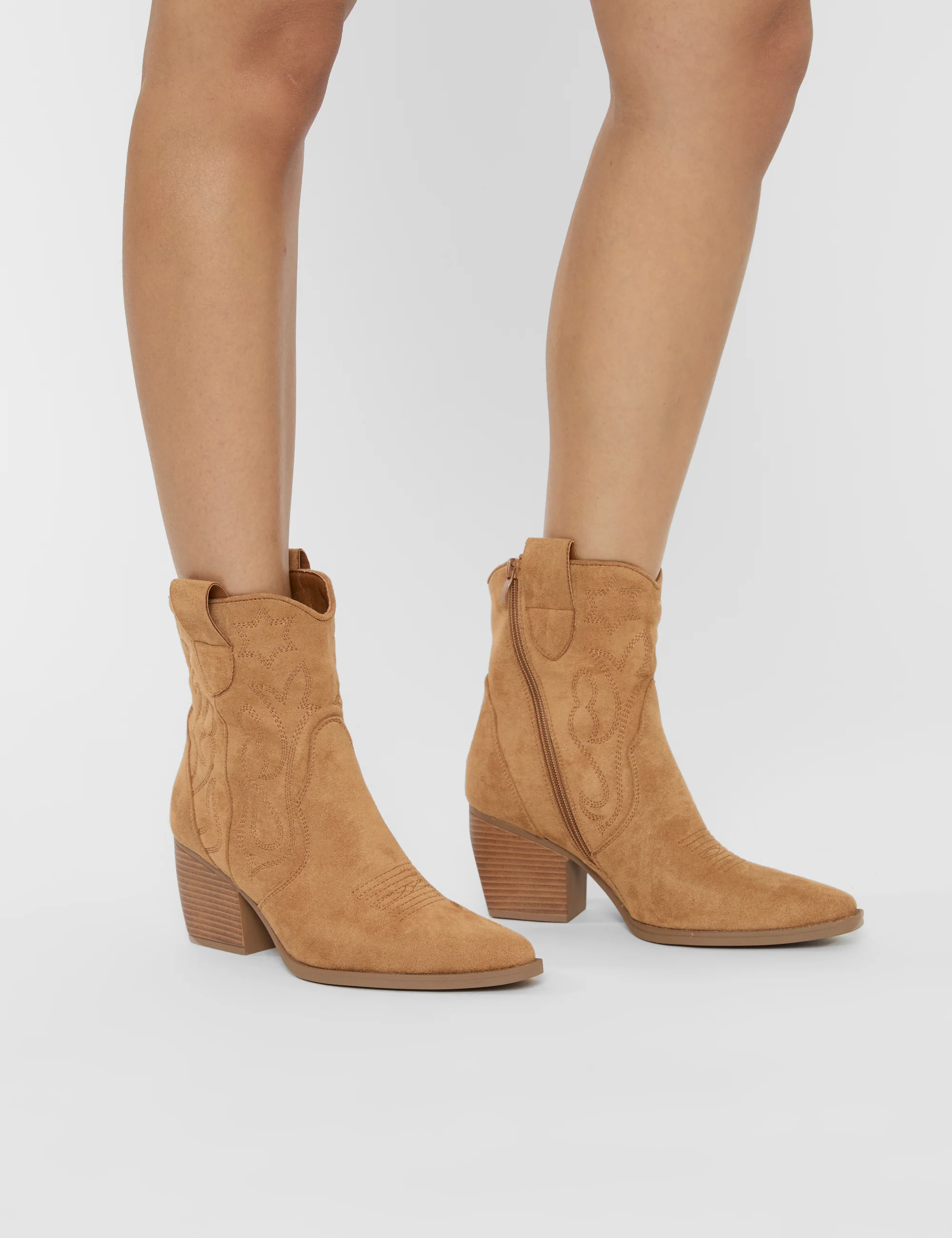 Wild West Tan Suedette Western Cowboy Low Ankle Boots - Image 4